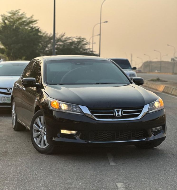 Main image of 2015 Honda Accord EX-L